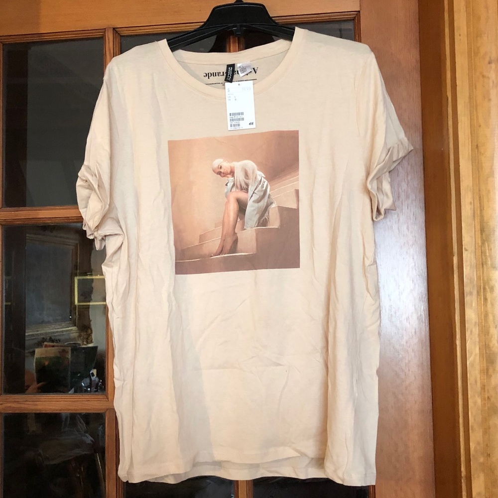 H&M Ariana Grande Sweetener Merch